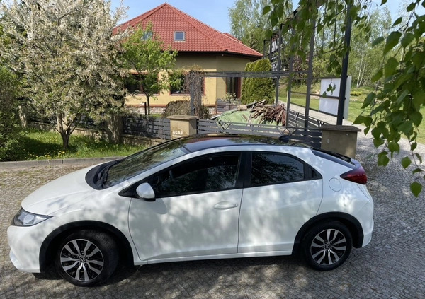 Honda Civic cena 39900 przebieg: 234000, rok produkcji 2015 z Tczew małe 704